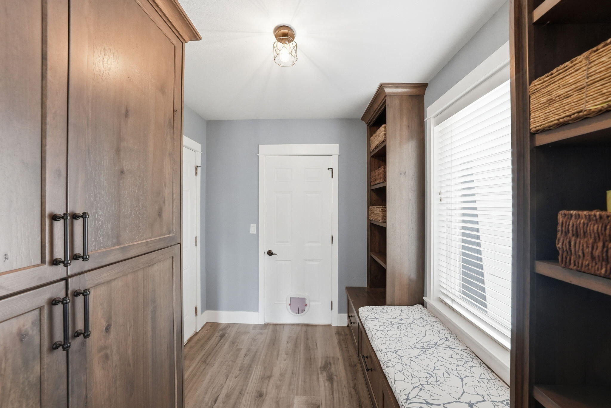 26345 Walker Road Bend, OR 97701 - Photo 44 of 98 43-web-or-mls-Riley_Visuals_069