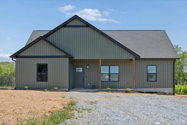 $309,900 | 1442 Hickory Cove Lane, Moneta, VA 24121