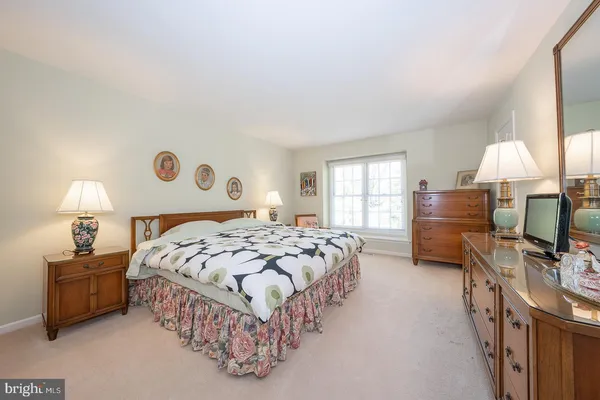 $769,900 | 471 Chandlee Drive, Berwyn, PA 19312