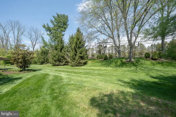 $769,900 | 471 Chandlee Drive, Berwyn, PA 19312