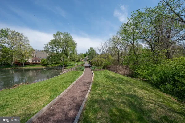 $769,900 | 471 Chandlee Drive, Berwyn, PA 19312