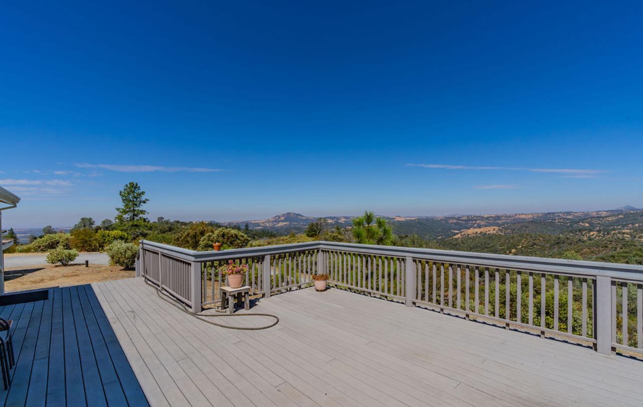 3155 Hawver Road San Andreas, CA 95249 - Photo 30 of 62 a view of a balcony with chair