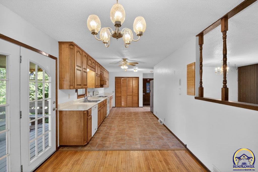 2494 Barton Road Holton, KS 66436 - Photo 7 of 58