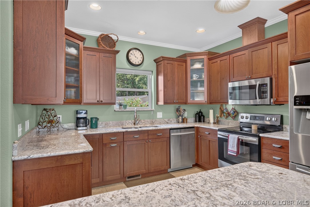 667 Erdmann Road Camdenton, MO 65020 - Photo 3 of 53