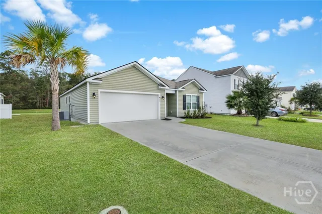 $2,430 | 22 Gardenia Drive, Savannah, GA 31407