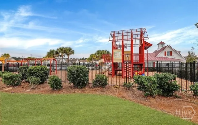 $2,430 | 22 Gardenia Drive, Savannah, GA 31407