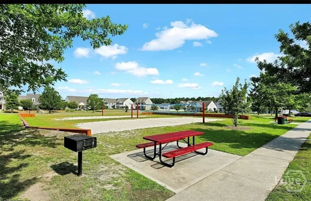 $2,430 | 22 Gardenia Drive, Savannah, GA 31407