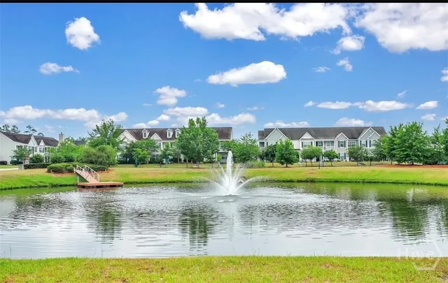 $2,430 | 22 Gardenia Drive, Savannah, GA 31407