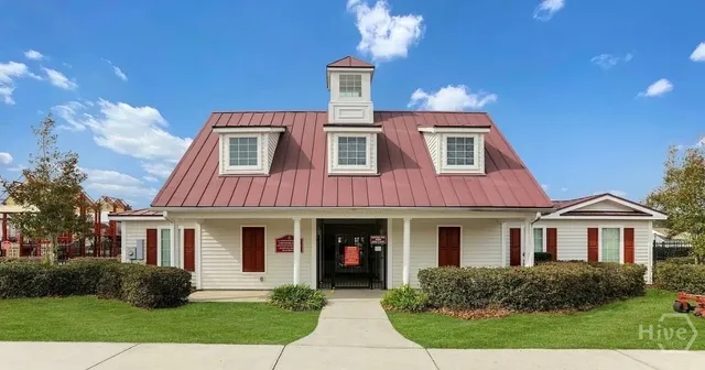 $2,430 | 22 Gardenia Drive, Savannah, GA 31407