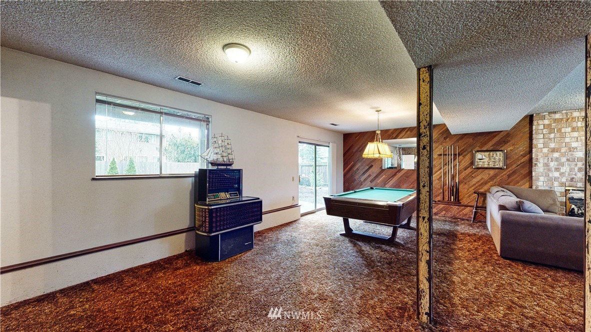 2403 168th Street Southeast Bothell, WA 98012 - Photo 14 of 26