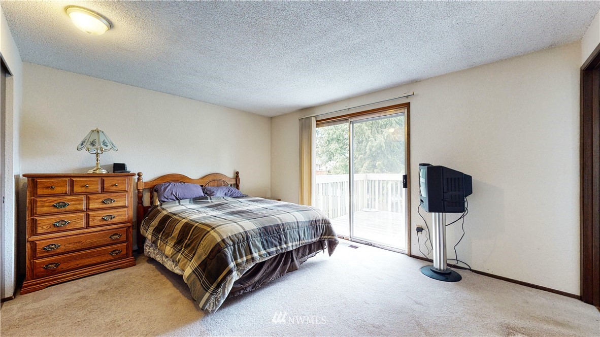 2403 168th Street Southeast Bothell, WA 98012 - Photo 16 of 26