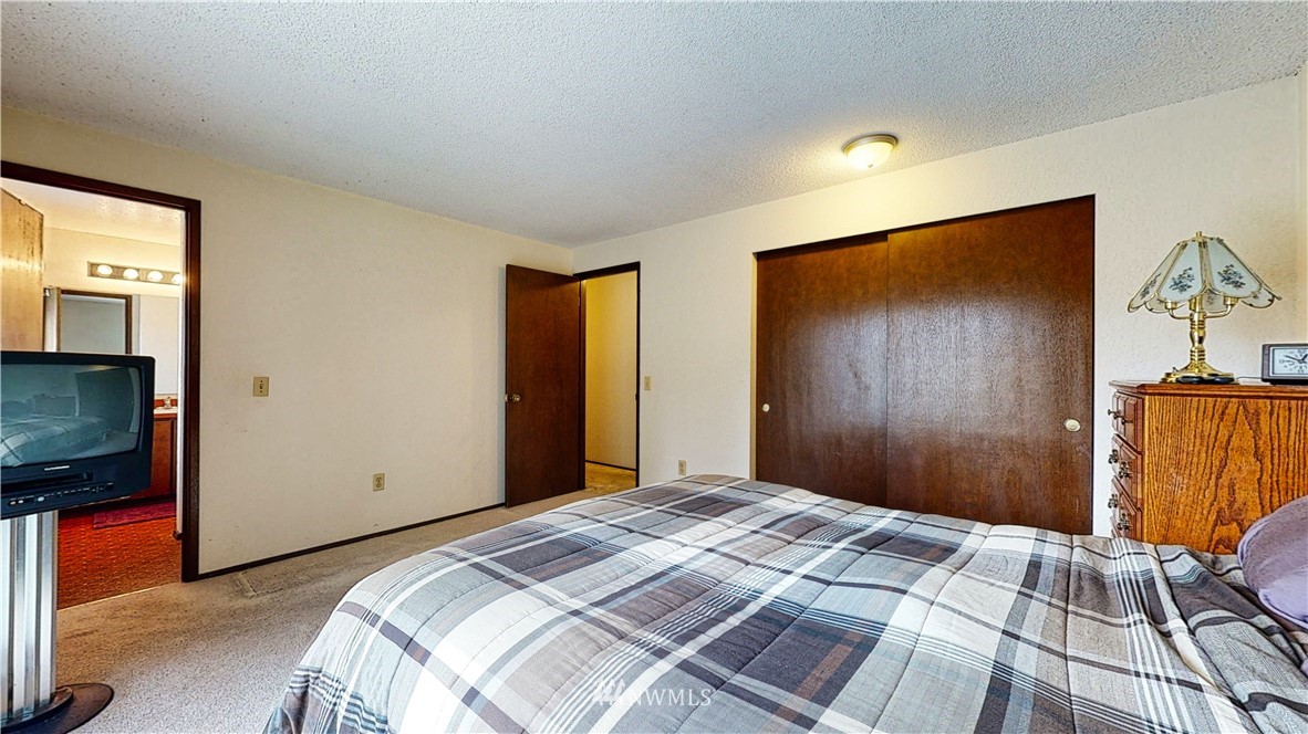2403 168th Street Southeast Bothell, WA 98012 - Photo 17 of 26
