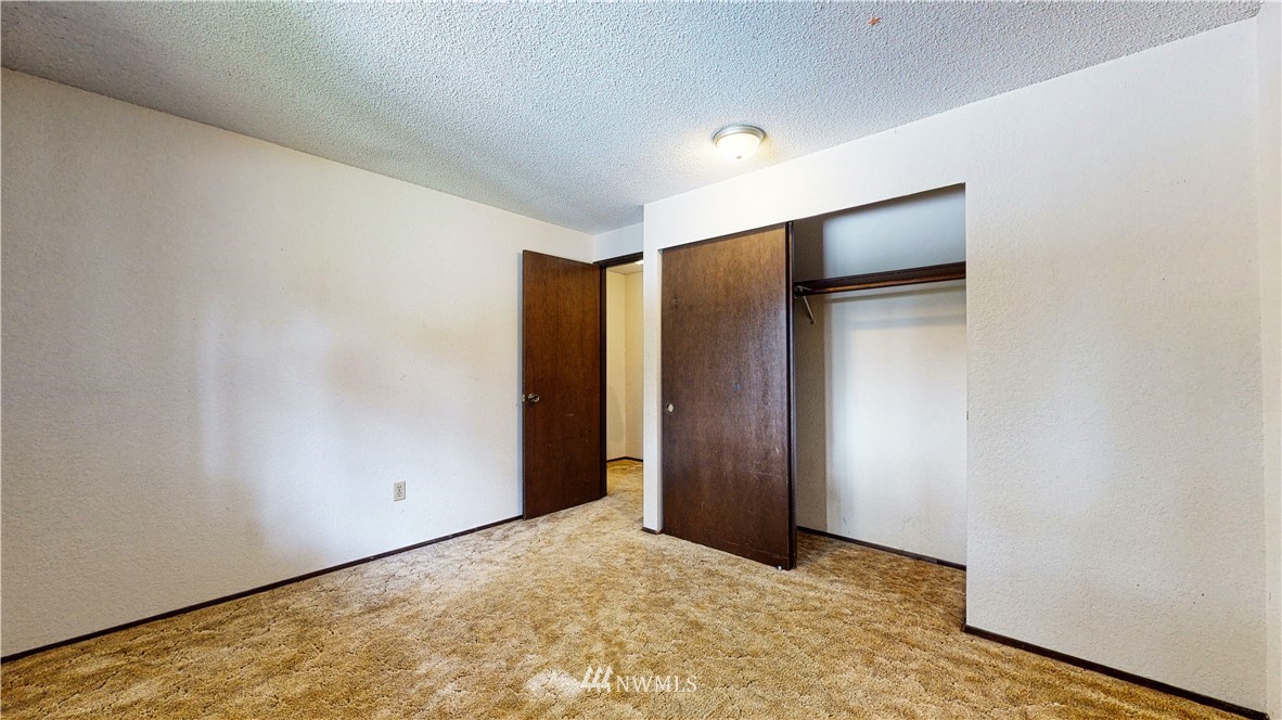 2403 168th Street Southeast Bothell, WA 98012 - Photo 23 of 26