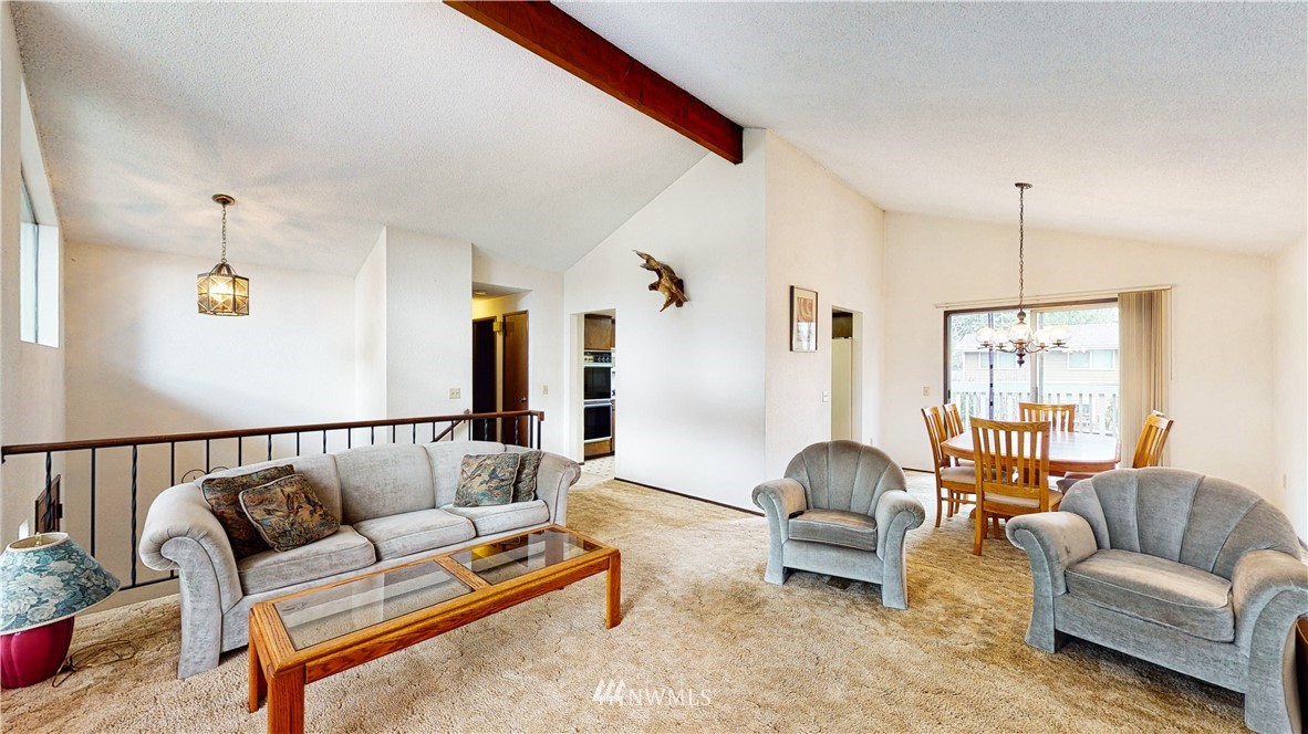 2403 168th Street Southeast Bothell, WA 98012 - Photo 4 of 26