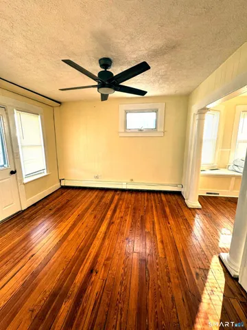 $2,250 | 175 Wilson Street, Unit 179, Bridgeport, CT 06605