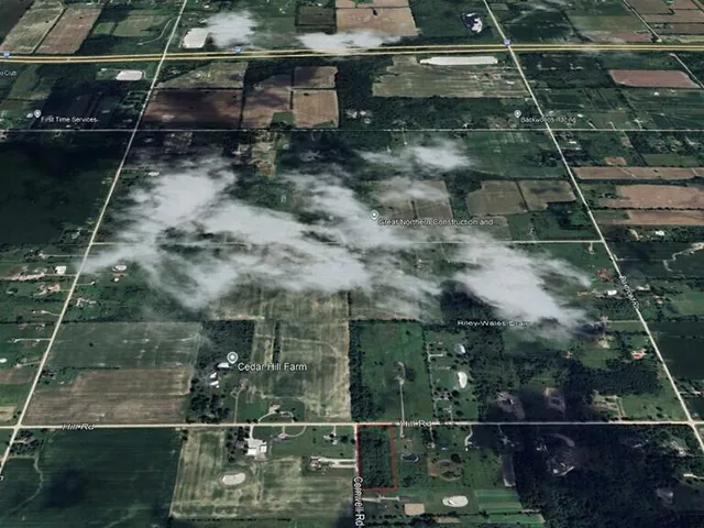 $52,900 | 12217 Hill Road, Memphis, MI 48041