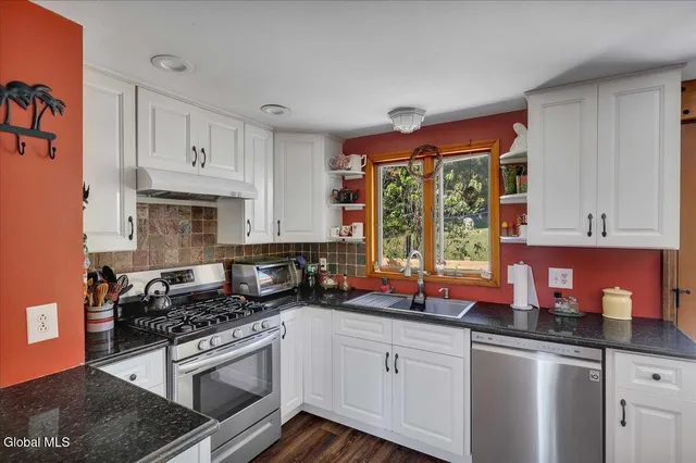 $725,000 | 1899 County Rte 10, Ancram, NY 12502