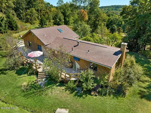 $725,000 | 1899 County Rte 10, Ancram, NY 12502