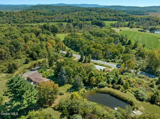 $725,000 | 1899 County Rte 10, Ancram, NY 12502