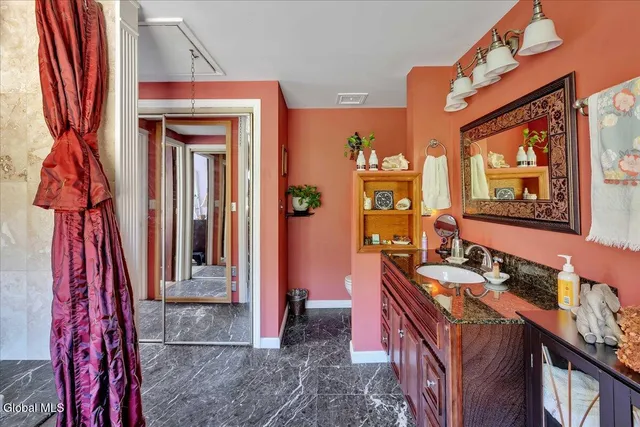 $725,000 | 1899 County Rte 10, Ancram, NY 12502