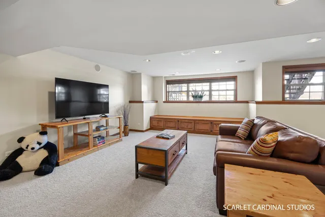 $989,000 | 767 Sigmund Road, Naperville, IL 60563