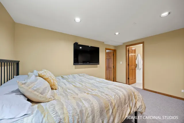 $989,000 | 767 Sigmund Road, Naperville, IL 60563