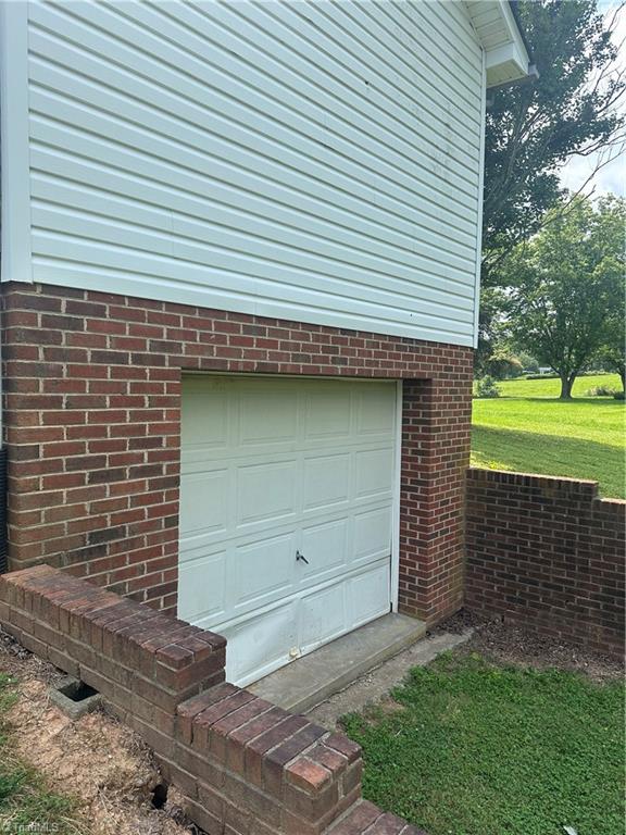 519 Fox Road Wilkesboro, NC 28697 - Photo 5 of 12 Gallery Image 5