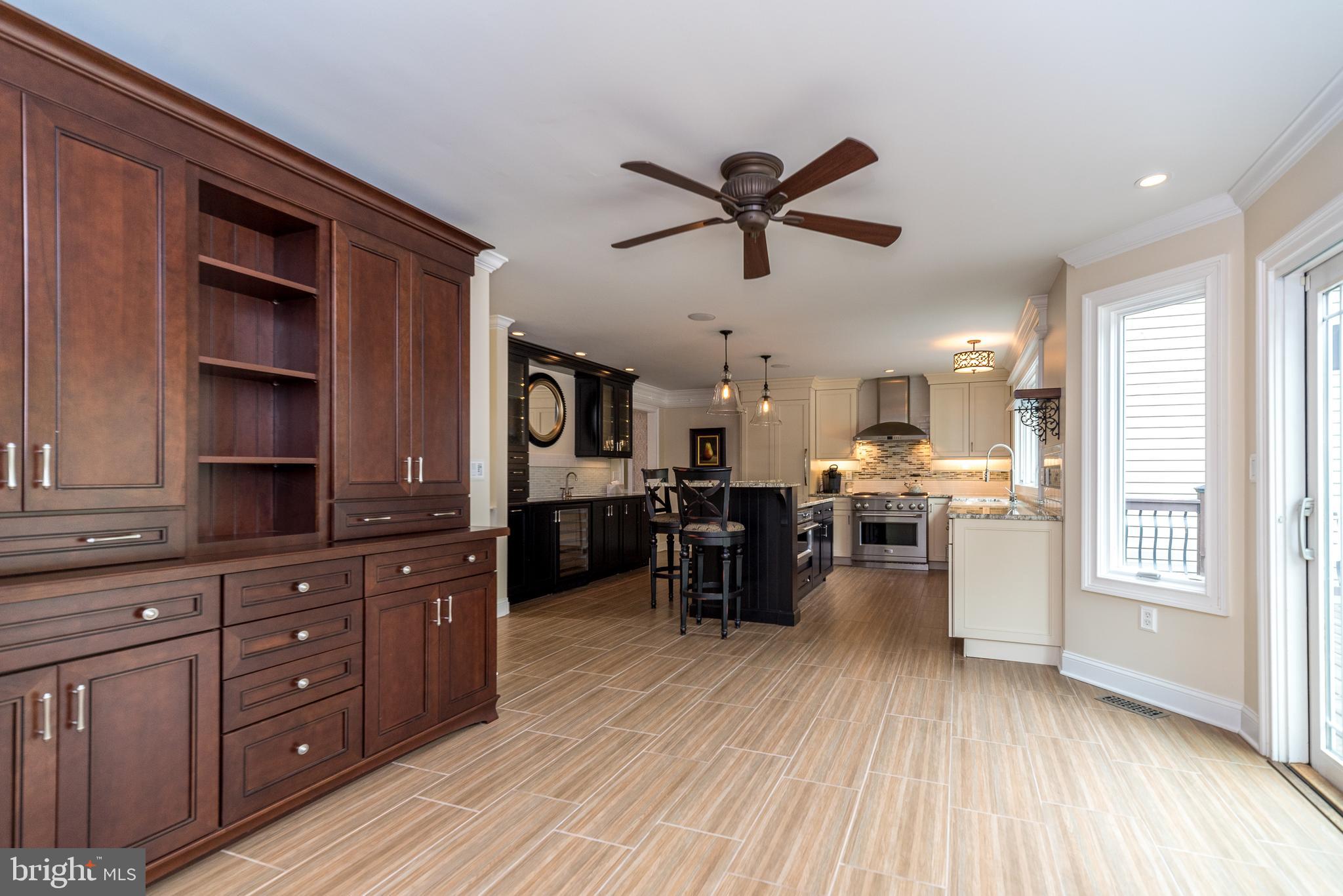 931 West Thatcher Road Quakertown, PA 18951 - Photo 22 of 46 Kitchen built in