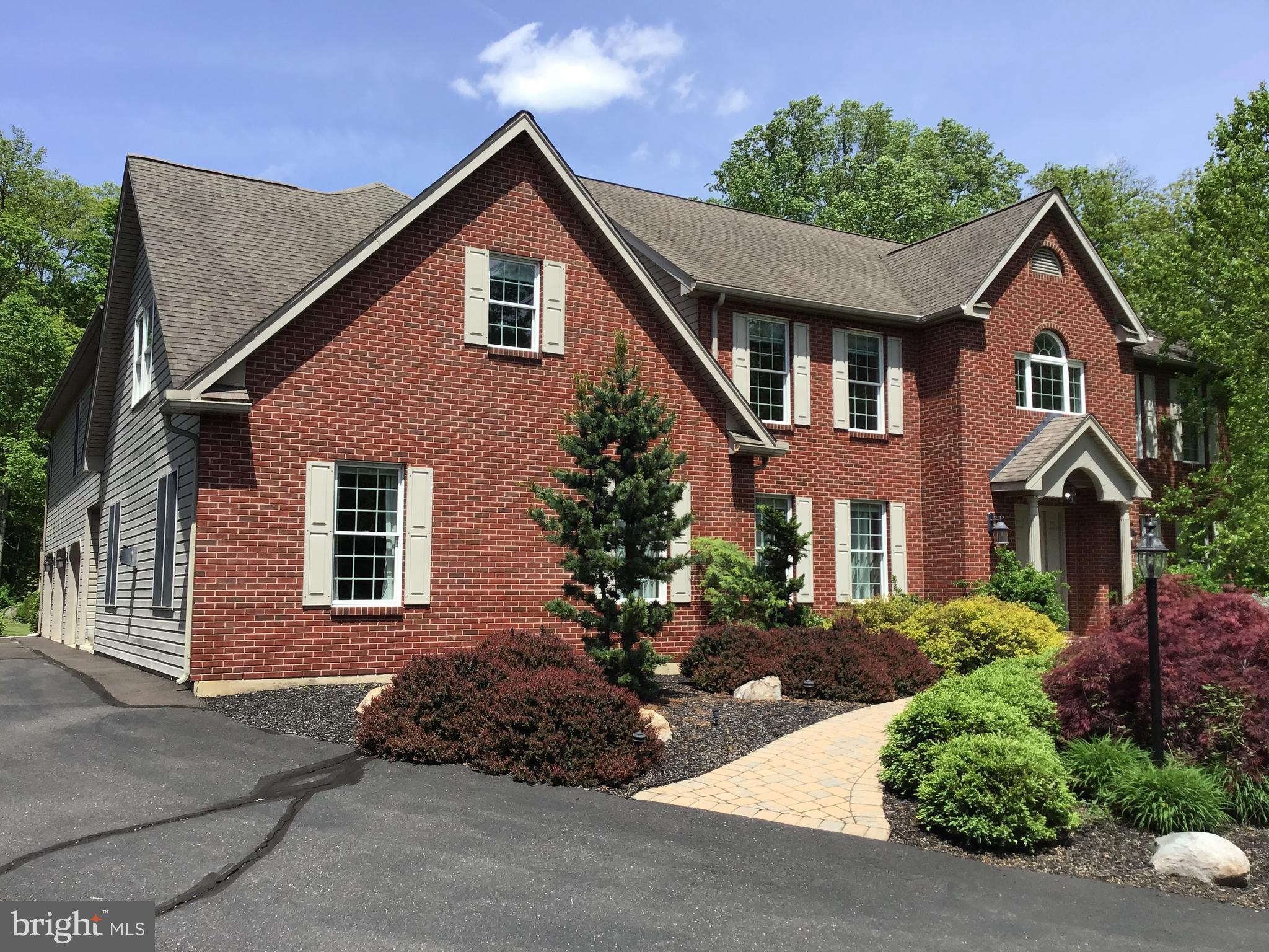 931 West Thatcher Road Quakertown, PA 18951 - Photo 3 of 46 Gallery Image 3