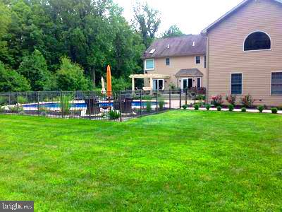 931 West Thatcher Road Quakertown, PA 18951 - Photo 43 of 46 Rear Yard/Pool