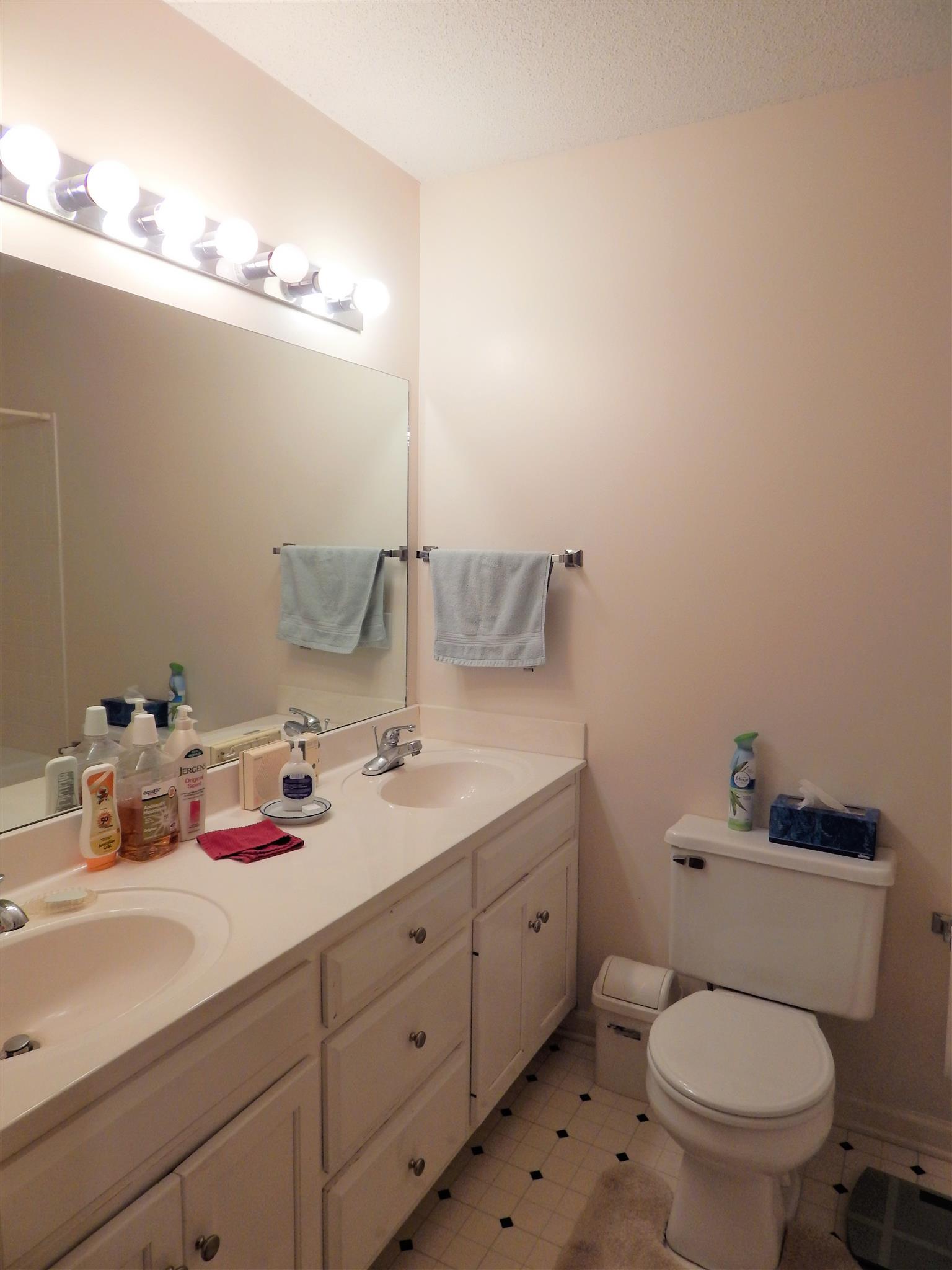 2060 Bradbury Road Adams, TN 37010 - Photo 16 of 27 Gallery Image 16