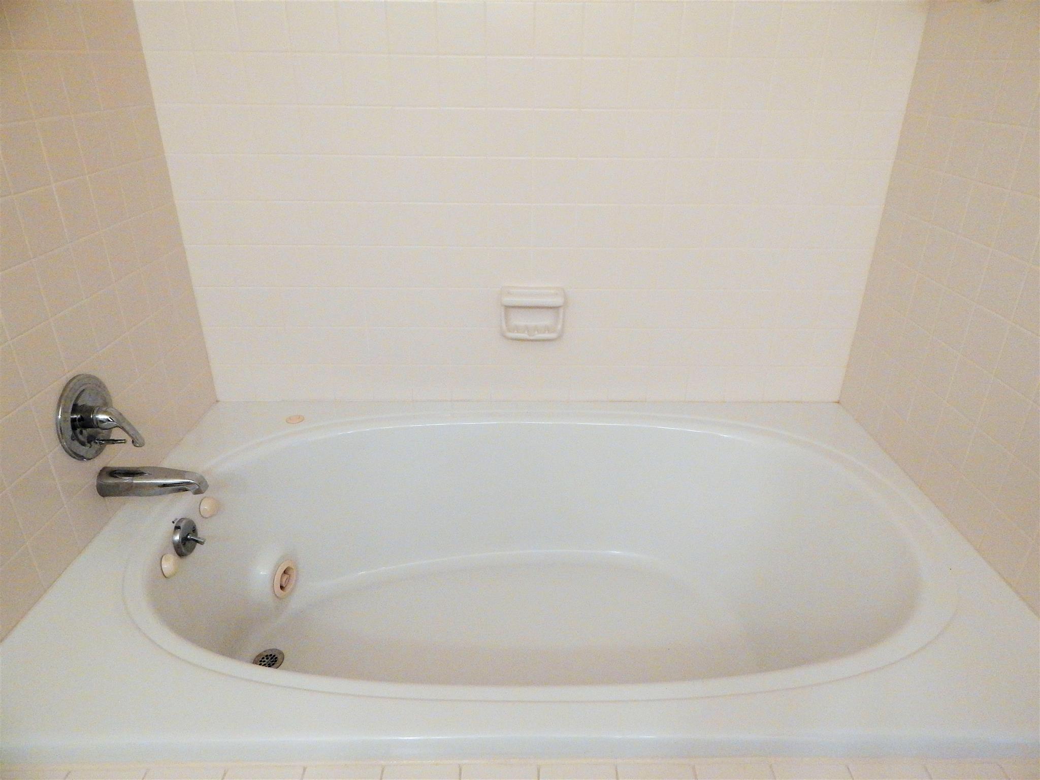 2060 Bradbury Road Adams, TN 37010 - Photo 17 of 27 Gallery Image 17