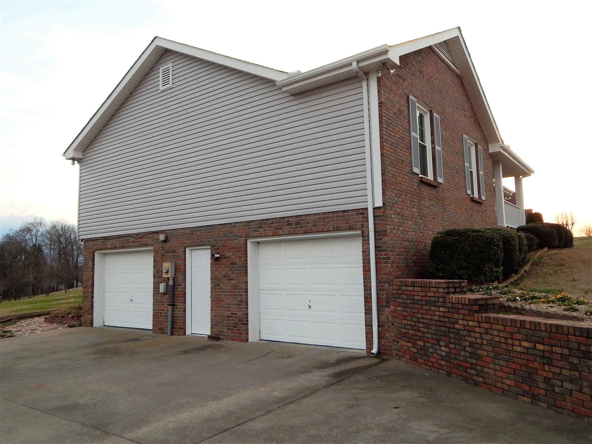 2060 Bradbury Road Adams, TN 37010 - Photo 3 of 27 Gallery Image 3