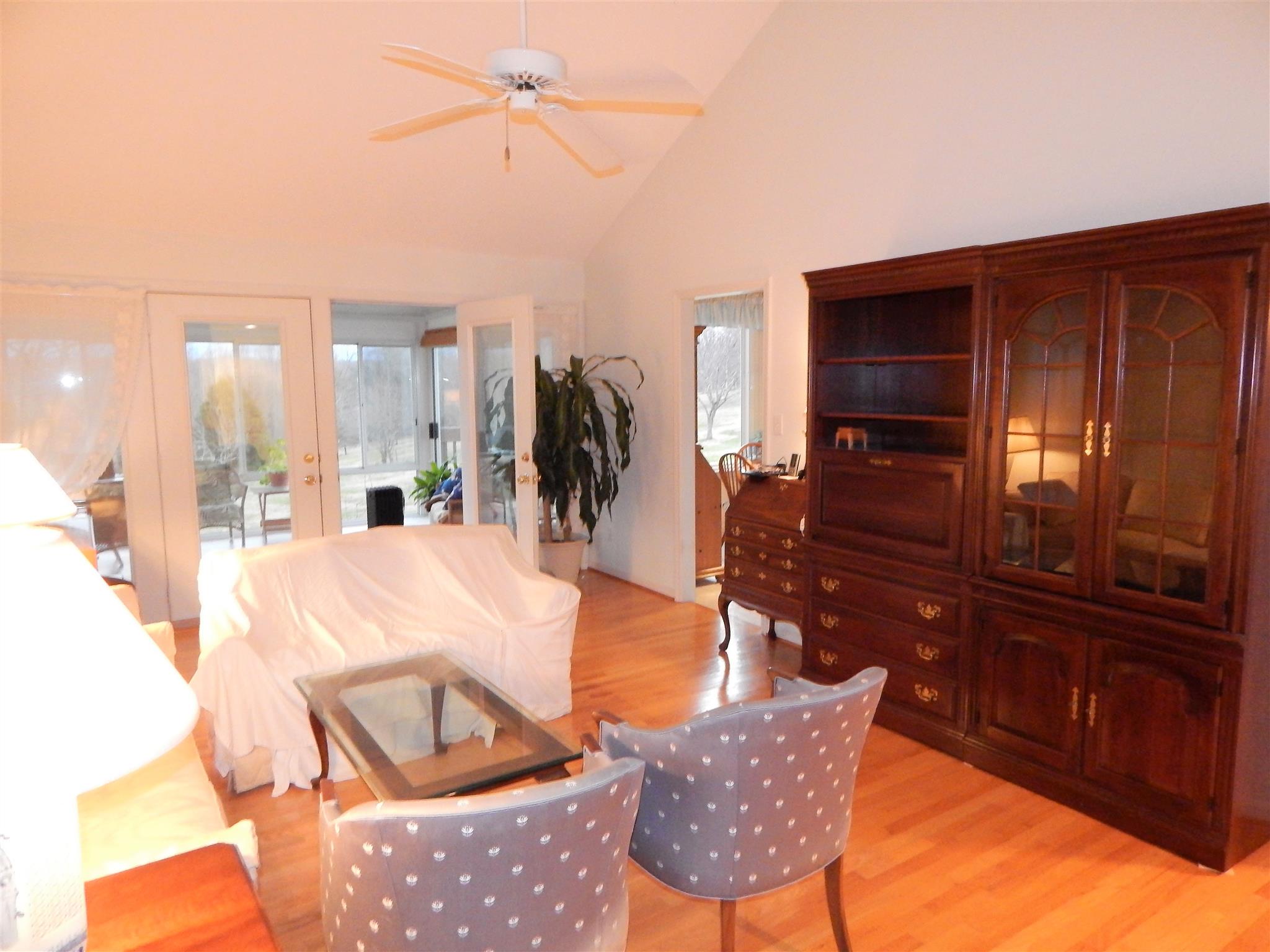 2060 Bradbury Road Adams, TN 37010 - Photo 6 of 27 Gallery Image 6