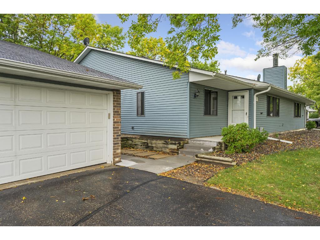 9461 Ranchview Lane North Maple Grove, MN 55369 - Photo 3 of 20 Gallery Image 3