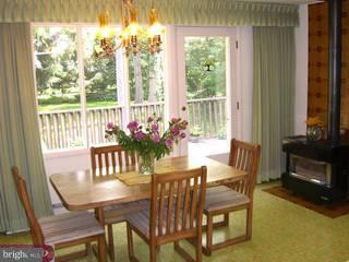 121 Woodland Road Huntingdon Valley, PA 19006 - Photo 3 of 6 Gallery Image 3