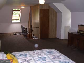 121 Woodland Road Huntingdon Valley, PA 19006 - Photo 6 of 6 Gallery Image 6