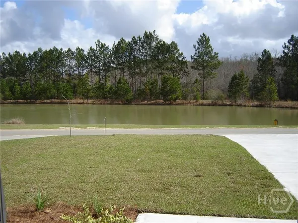 $2,100 | 204 Dogwood Circle, Savannah, GA 31407