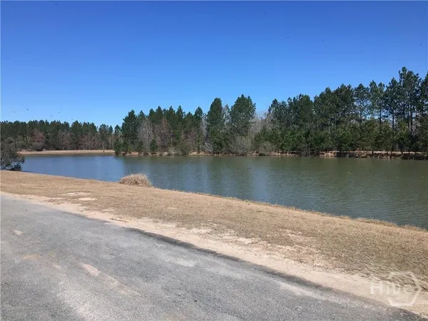 $2,100 | 204 Dogwood Circle, Savannah, GA 31407