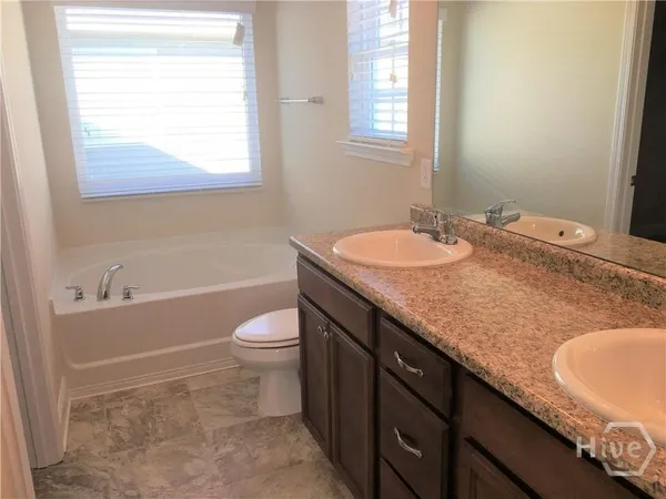 $2,100 | 204 Dogwood Circle, Savannah, GA 31407