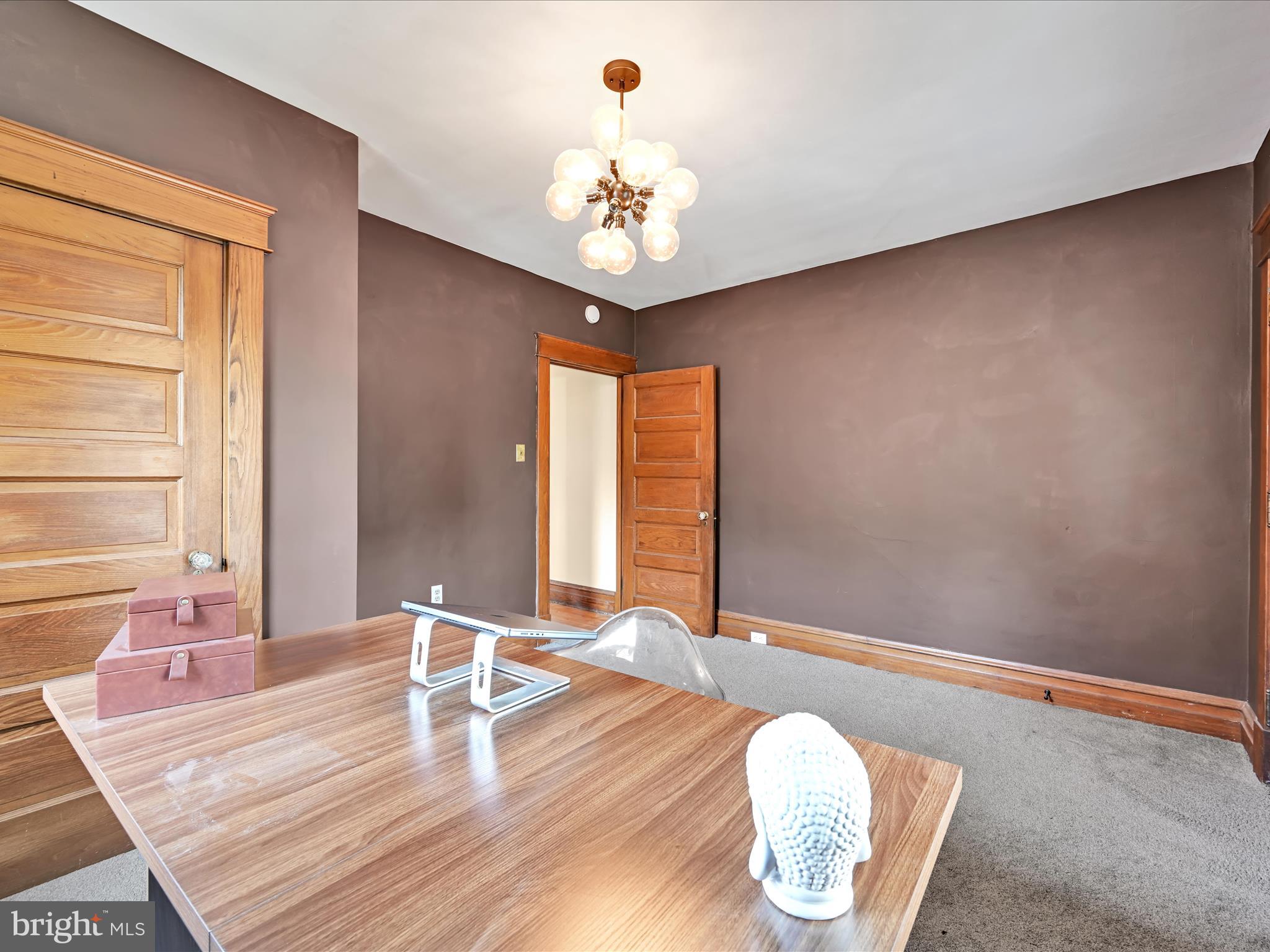 28 Charles Road Lancaster, PA 17603 - Photo 25 of 45 a very nice looking room with a large window