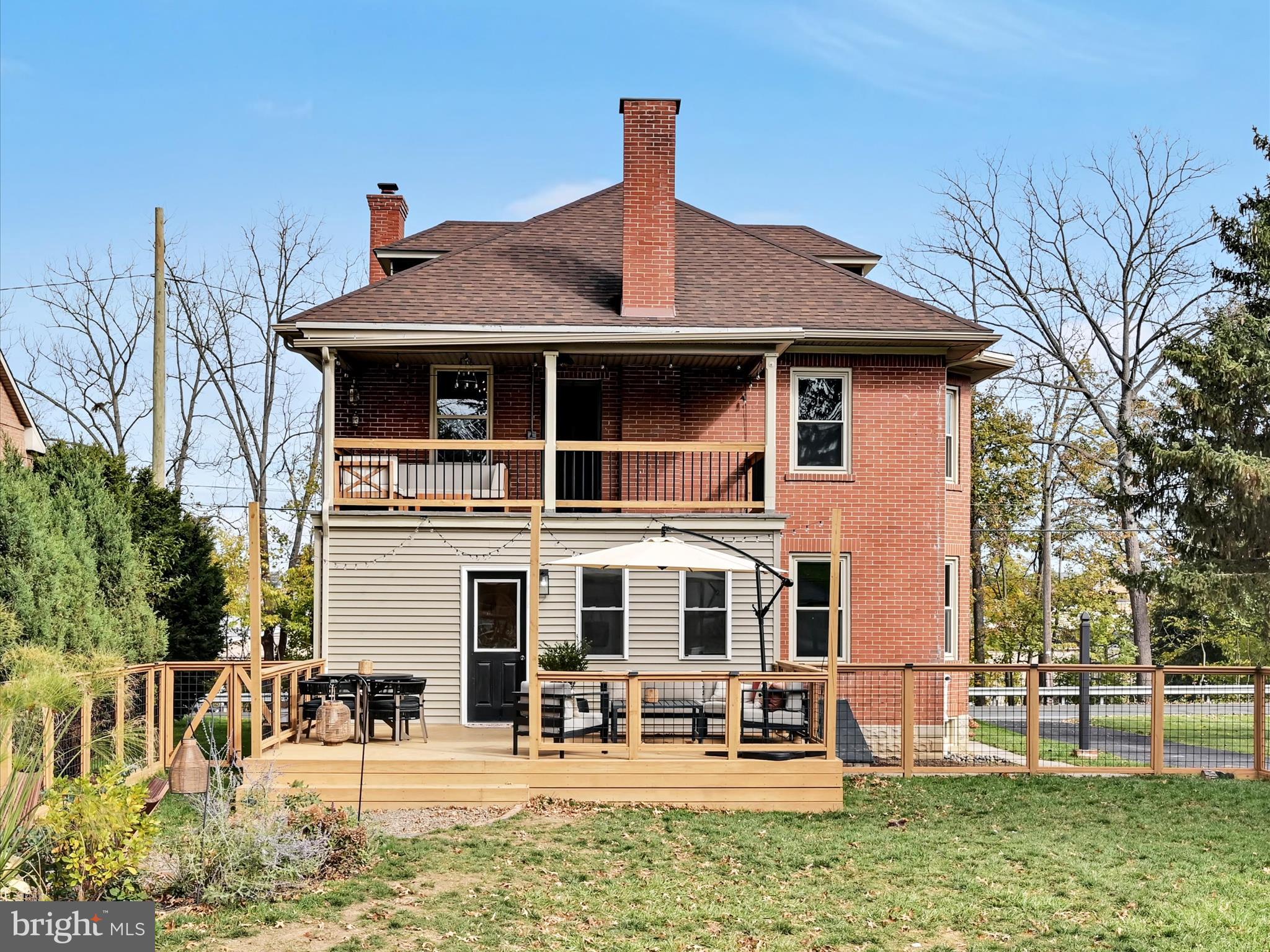 28 Charles Road Lancaster, PA 17603 - Photo 34 of 45 a front view of a house with garden