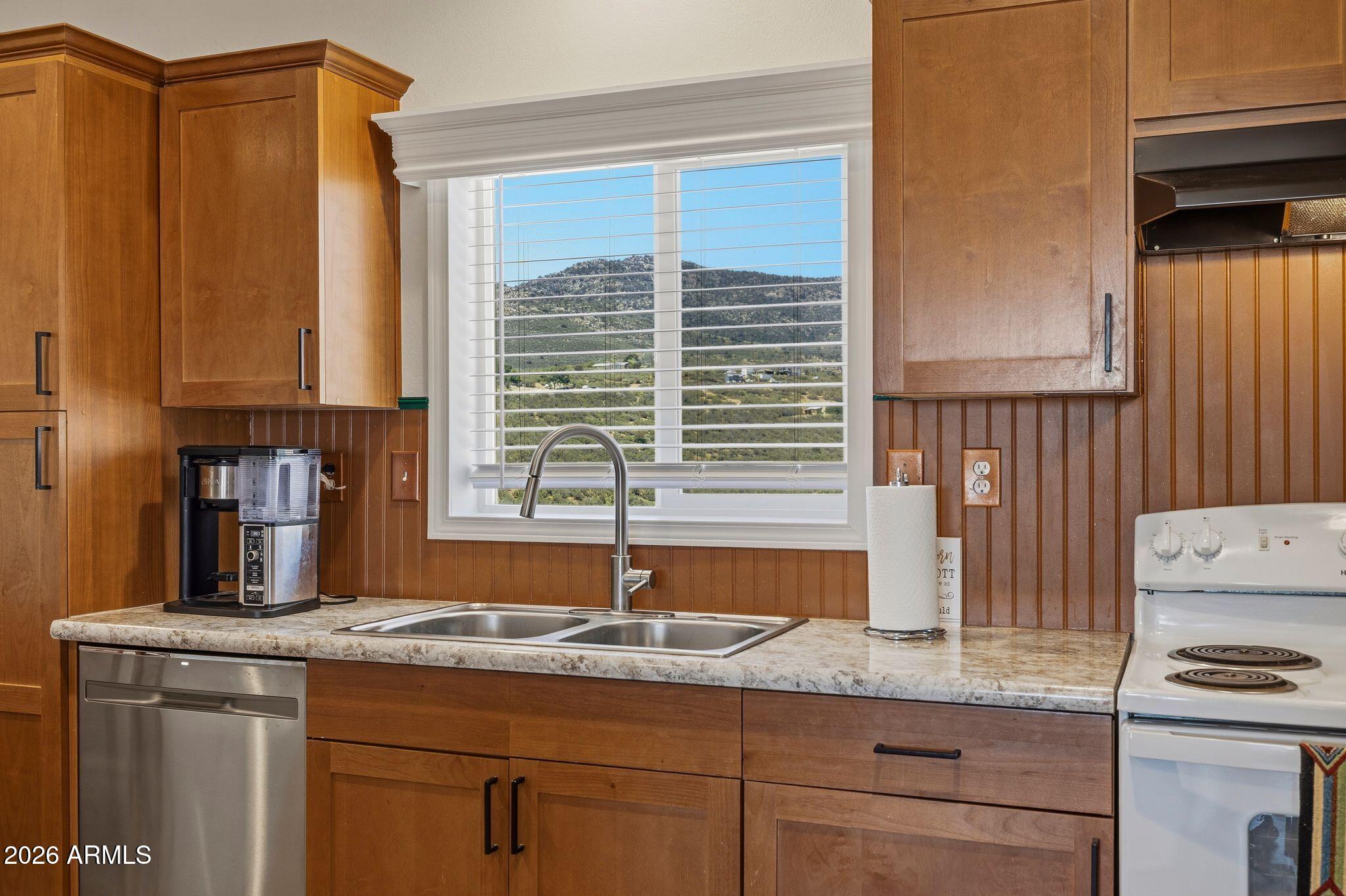 9355 Wolf Road Dewey, AZ 86327 - Photo 18 of 77