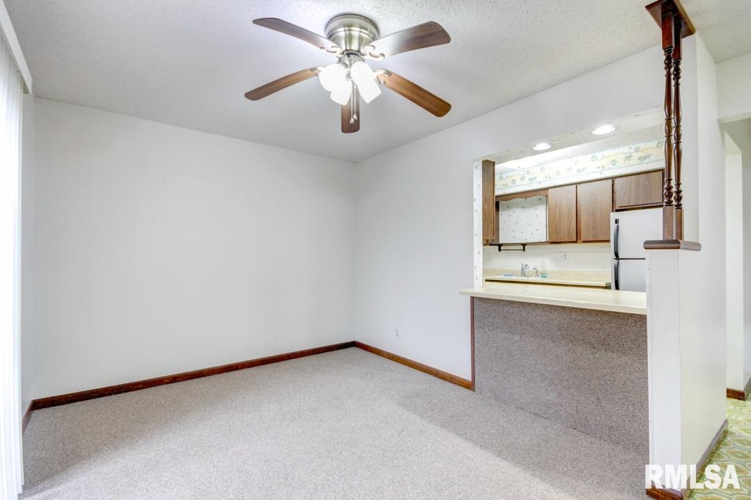 2022 Lindbergh Boulevard Springfield, IL 62704 - Photo 11 of 25 Gallery Image 11