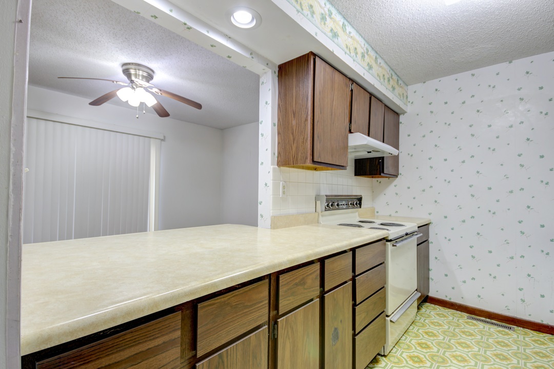 2022 Lindbergh Boulevard Springfield, IL 62704 - Photo 8 of 25 Gallery Image 8