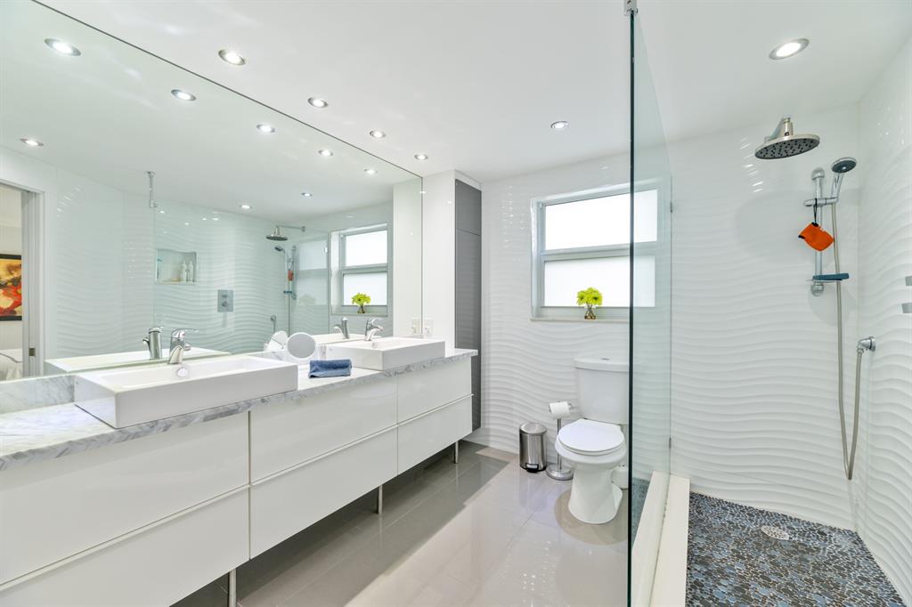 2950 North Palm Aire Drive, Unit 401 Pompano Beach, FL 33069 - Photo 17 of 32