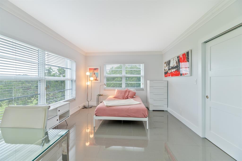 2950 North Palm Aire Drive, Unit 401 Pompano Beach, FL 33069 - Photo 22 of 32