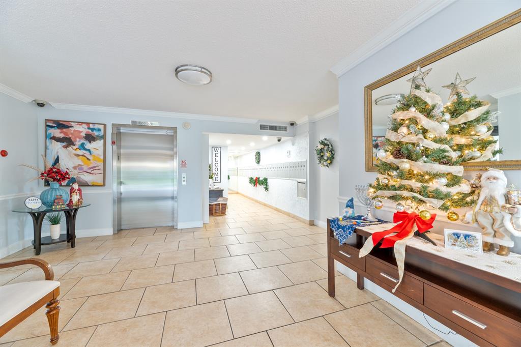 2950 North Palm Aire Drive, Unit 401 Pompano Beach, FL 33069 - Photo 25 of 32