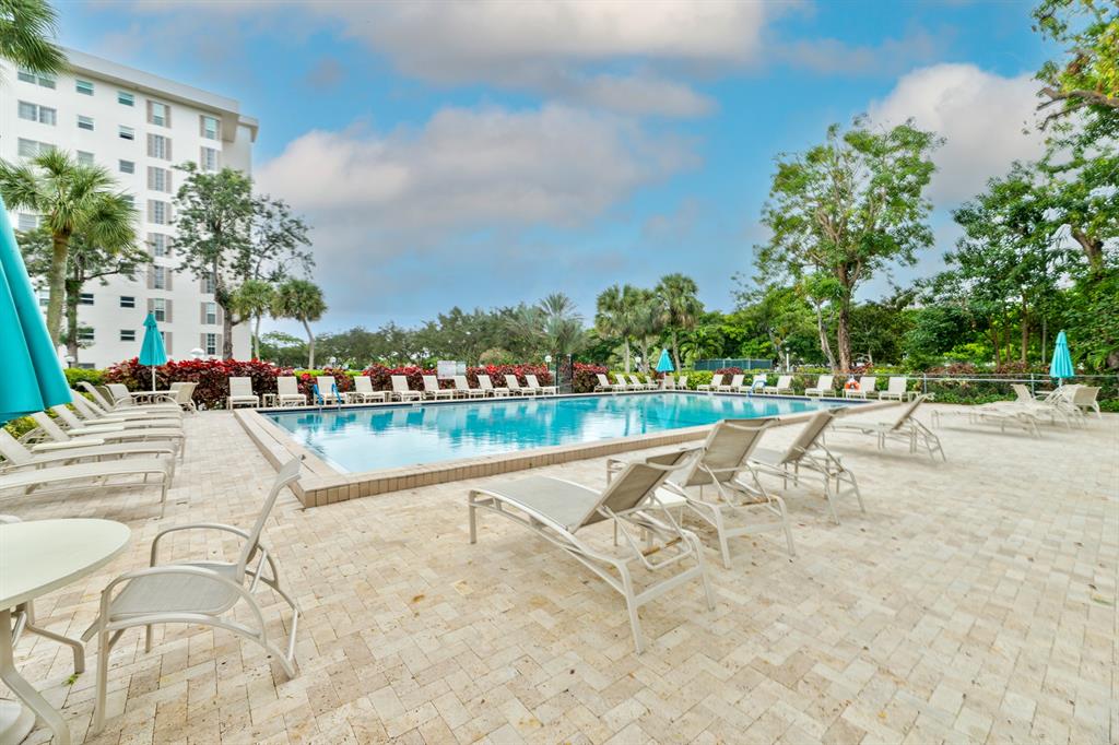 2950 North Palm Aire Drive, Unit 401 Pompano Beach, FL 33069 - Photo 26 of 32