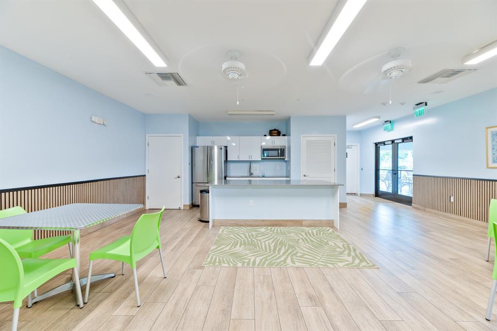 2950 North Palm Aire Drive, Unit 401 Pompano Beach, FL 33069 - Photo 27 of 32